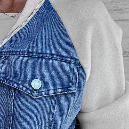 Anouk™ | Uniek Spijkerjack met een Vintage Twist
