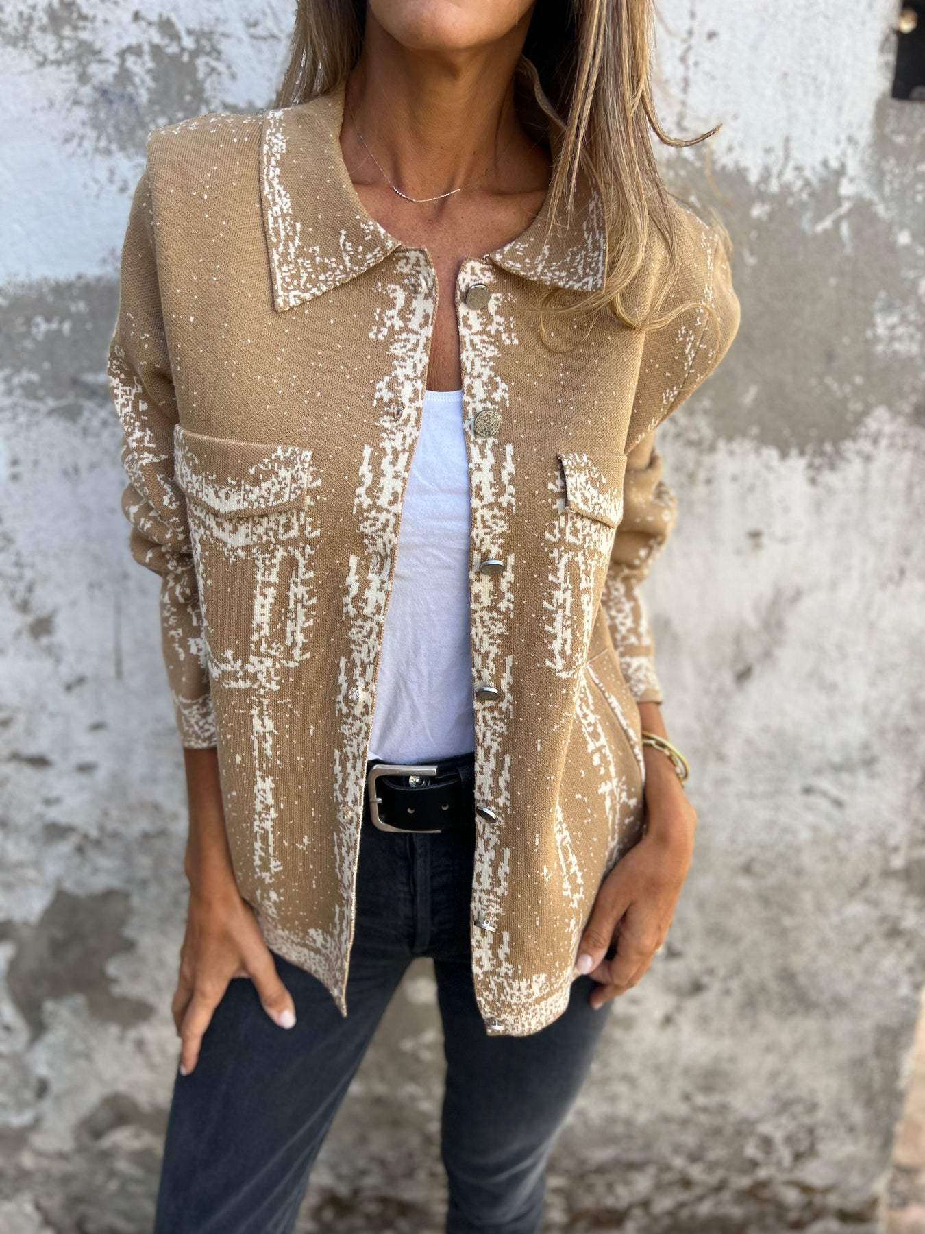 Alina™ | Gebreide Jas met Textuur en Knopen