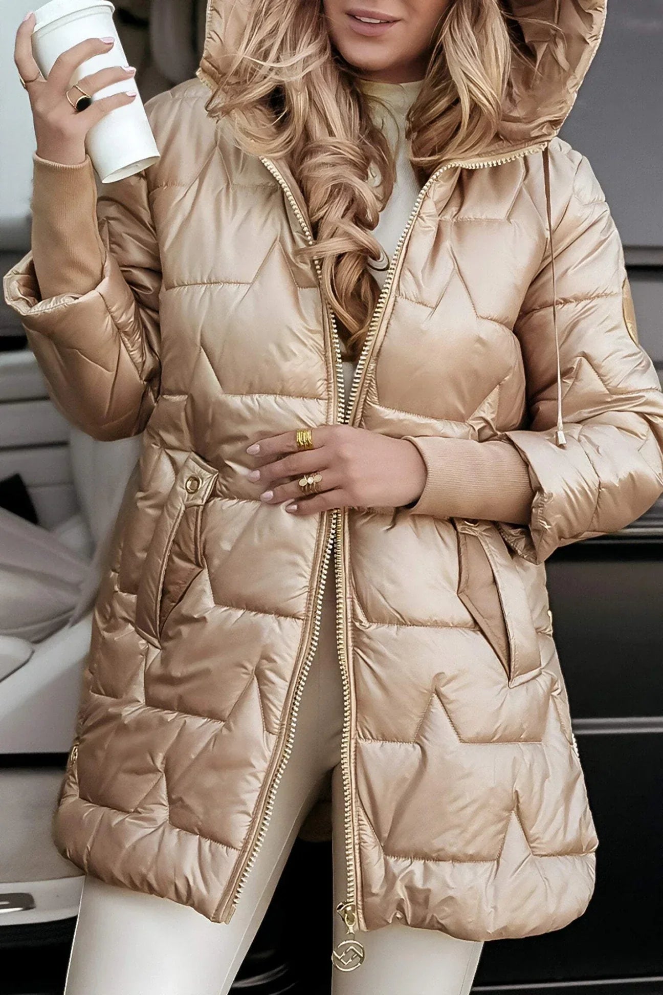 Iris™ | Elegante gewatteerde wintermantel met capuchon
